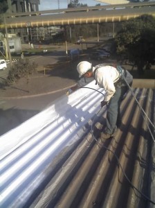 Gerdau - Açominas Ouro Branco-MG. Impermeabilização de telhados metálicos, área aproximada 1.000m2.
